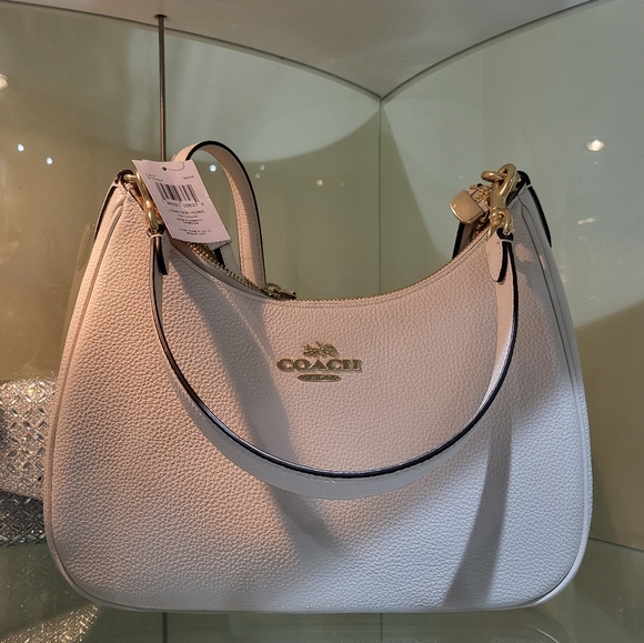 New! ☪️ Teri Hobo Bag in Gold/Chalk (Only 1 Left!) - Picture 8 of 13